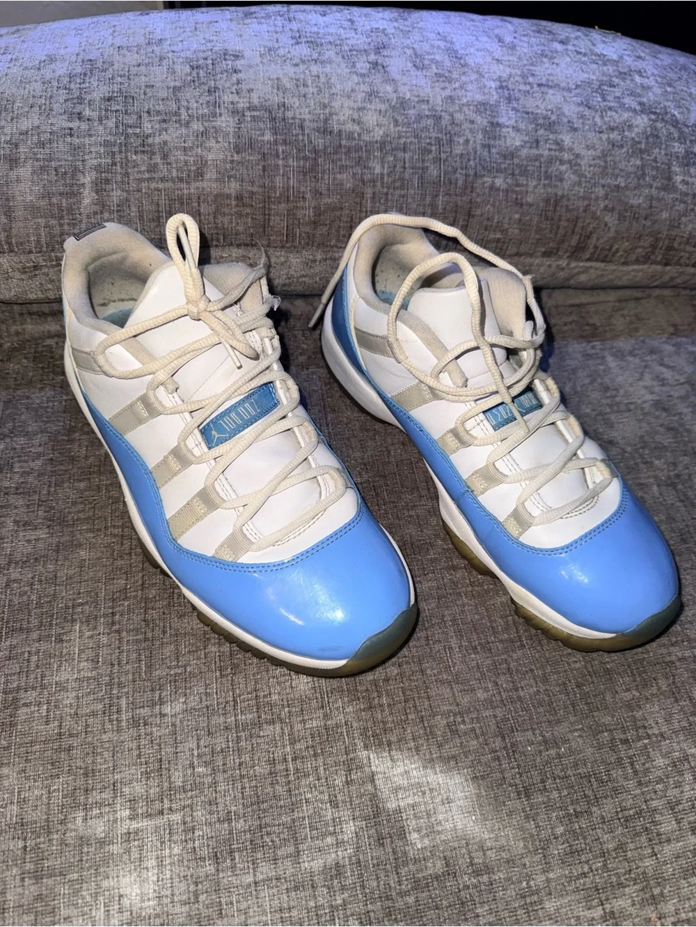 Air Jordan 11 Low‎ UNC White Blue Men’s Size 7.5 528895-106